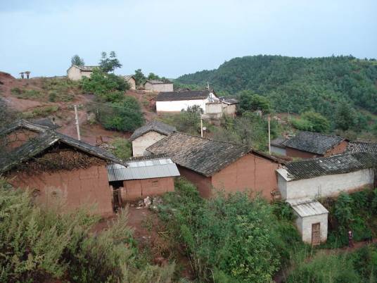 大乱山村