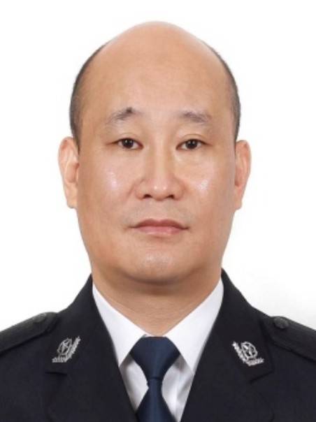 杨国胜（宁波市公安局党委委员、副局长（兼）、交通警察局局长、二级警务专员）