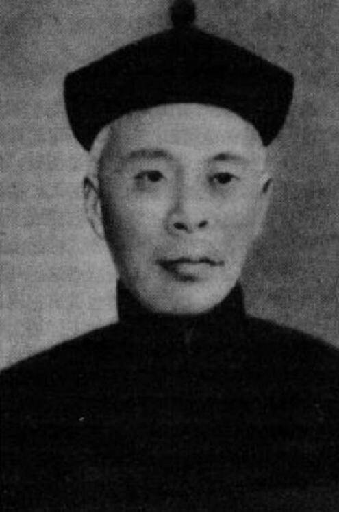 李金镛