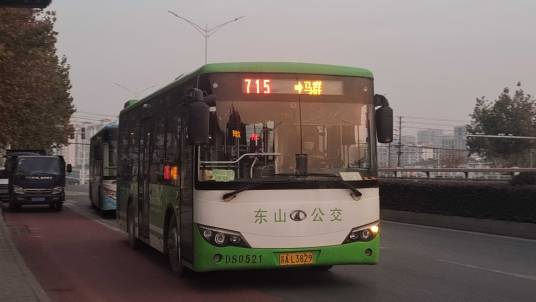 南京公交715路