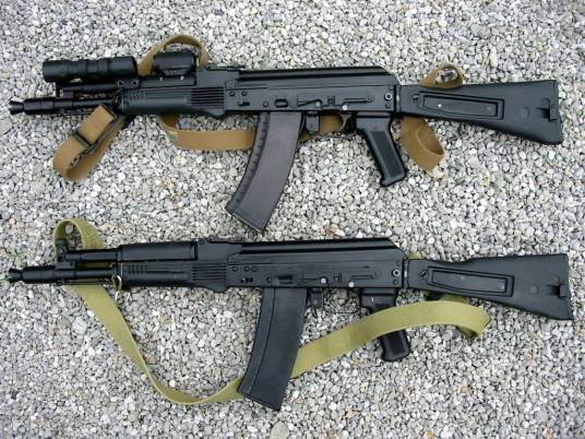 AK-105突击步枪