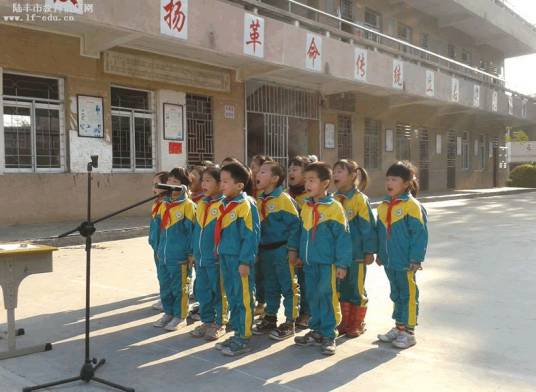 大安镇中心小学