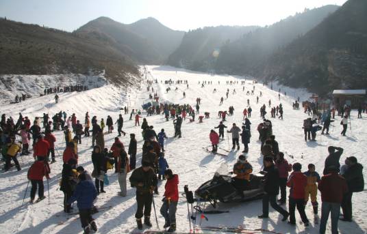 九顶塔滑雪场