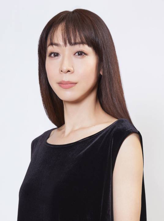 游井亮子