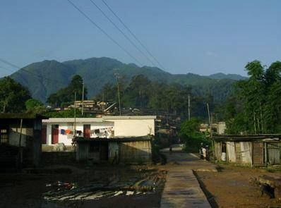 鲁甸村（云南省丽江玉龙纳西族自治县鲁甸乡鲁甸村）