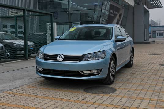 2013款帕萨特1.8TSI DSG御尊版