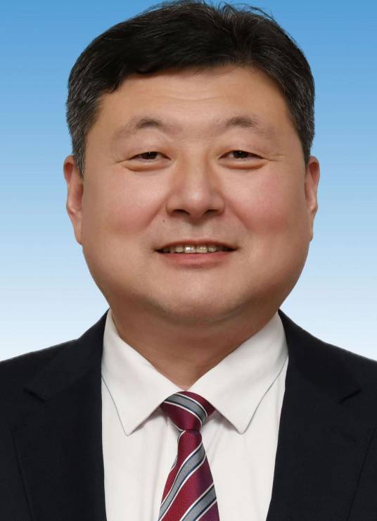 李万平（山东省龙口市委书记，市人武部党委第一书记）