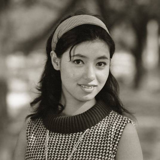 野川由美子