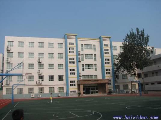 郑州市管城区外国语小学