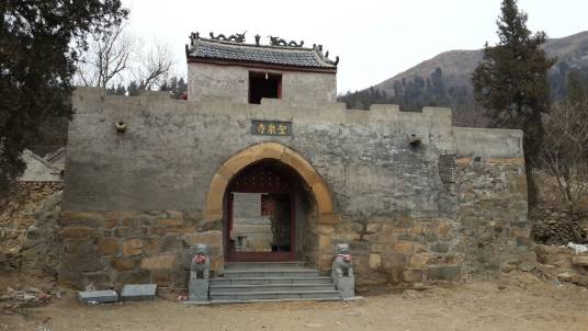 圣泉寺（山东长白山圣泉寺）