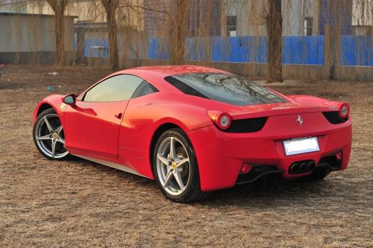 法拉利458 Italia Italia 4.5L 标准型 2010款