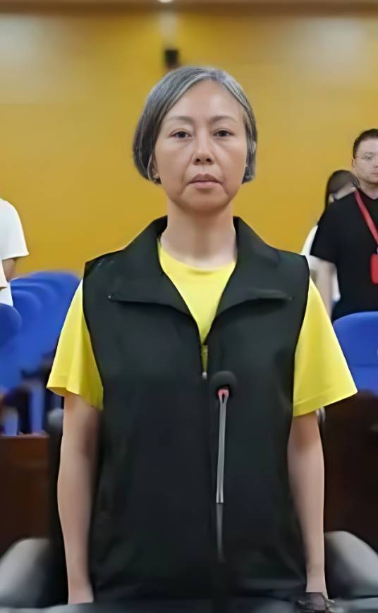 张君（贵州省妇女联合会原党组成员）